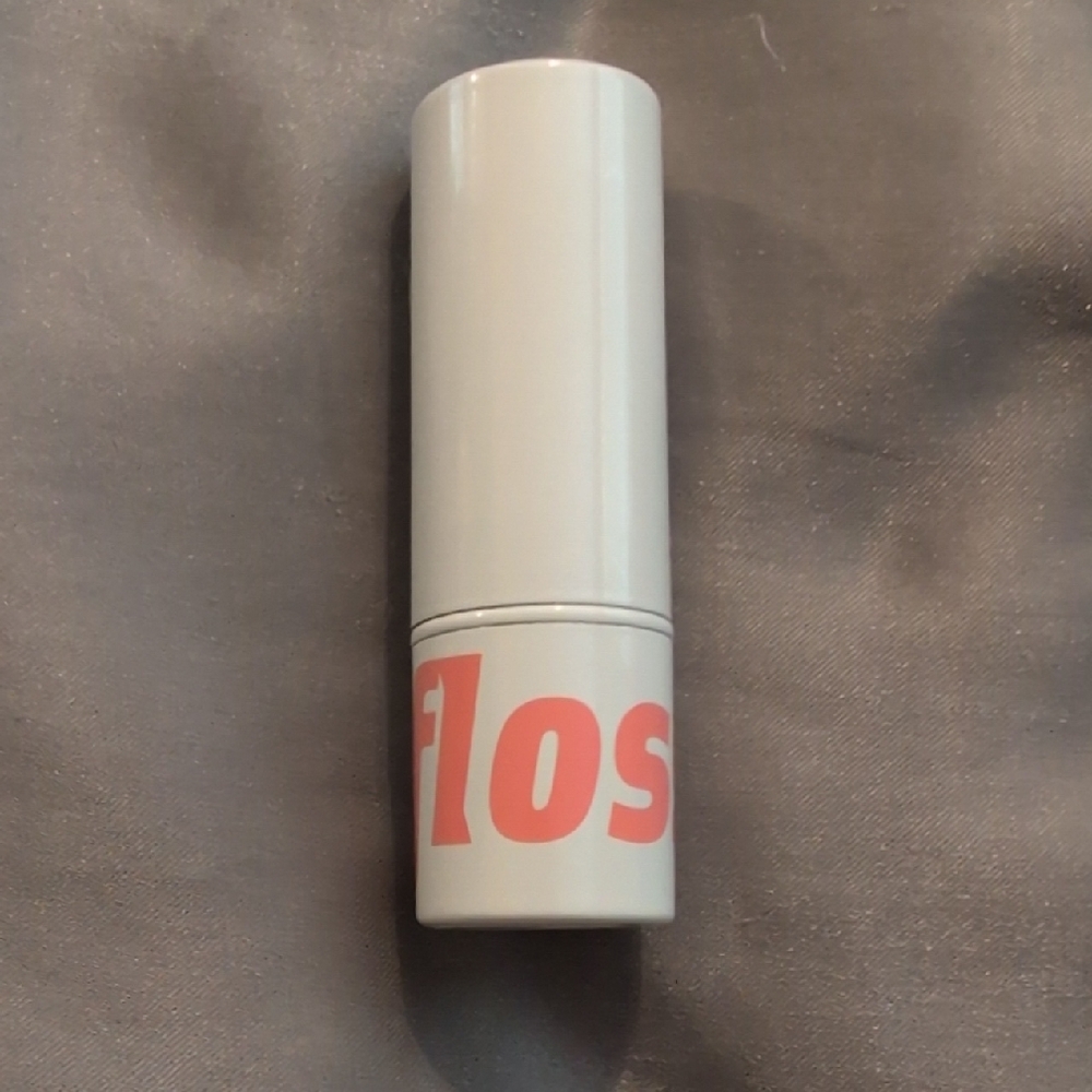 Flosstube Lip Balm in White and Pink